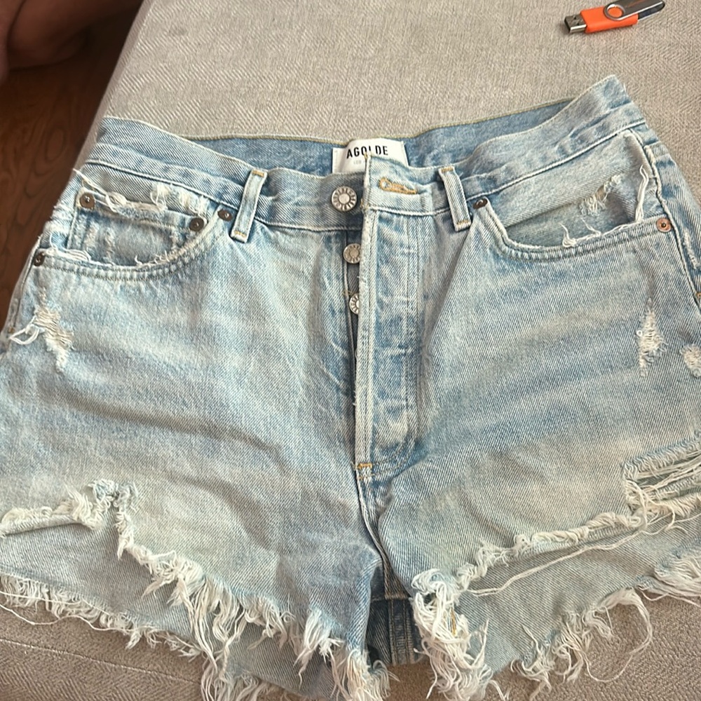 Agolde Parker style Jean shorts. Size 27.
